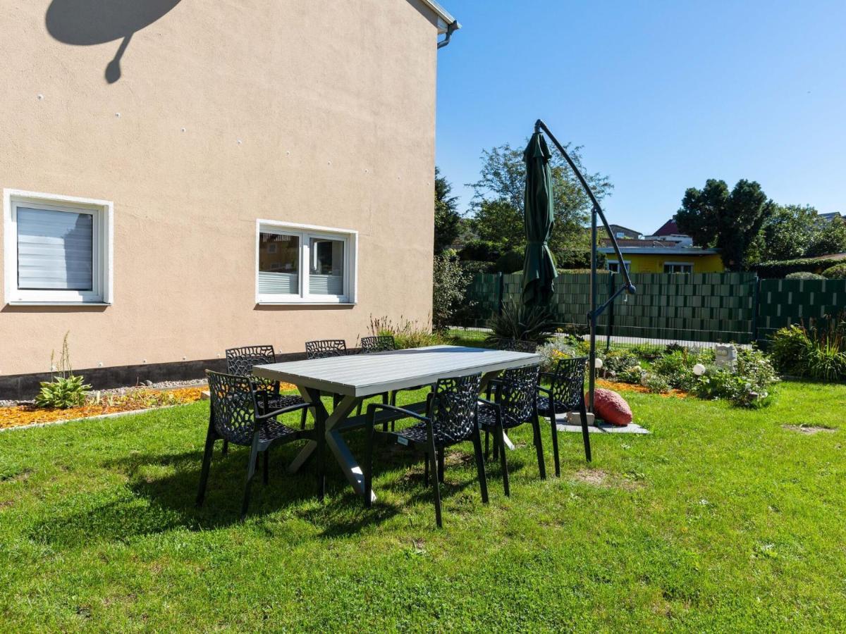 Family Holiday Home Near The Beach With Large Garden Kröpelin Eksteriør billede