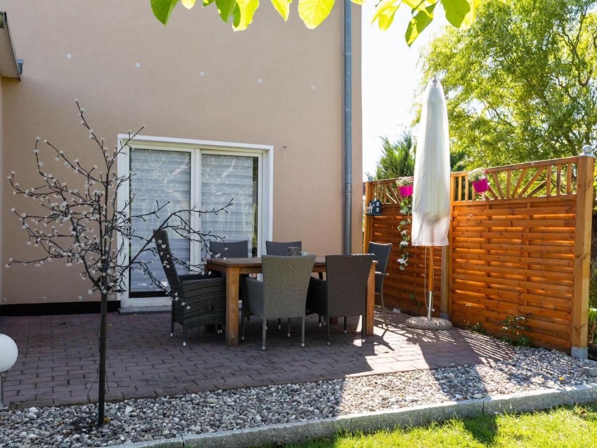 Family Holiday Home Near The Beach With Large Garden Kröpelin Eksteriør billede