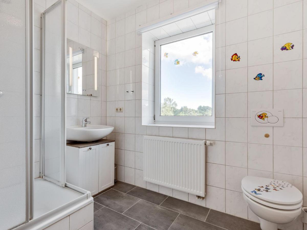 Family Holiday Home Near The Beach With Large Garden Kröpelin Eksteriør billede